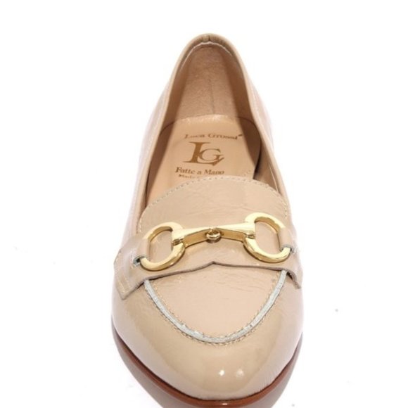 ITALIAN Beige Patent Leather Classic Pointy Shoes - Picture 7 of 8